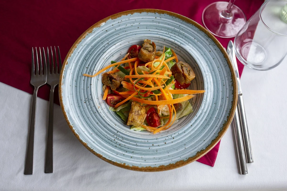 Tavuk Dolgulu Sezar Salata